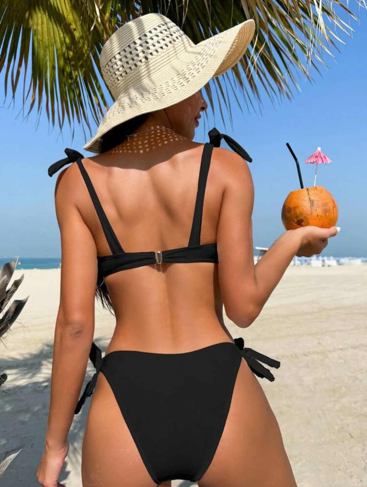 BIKINI CLEO