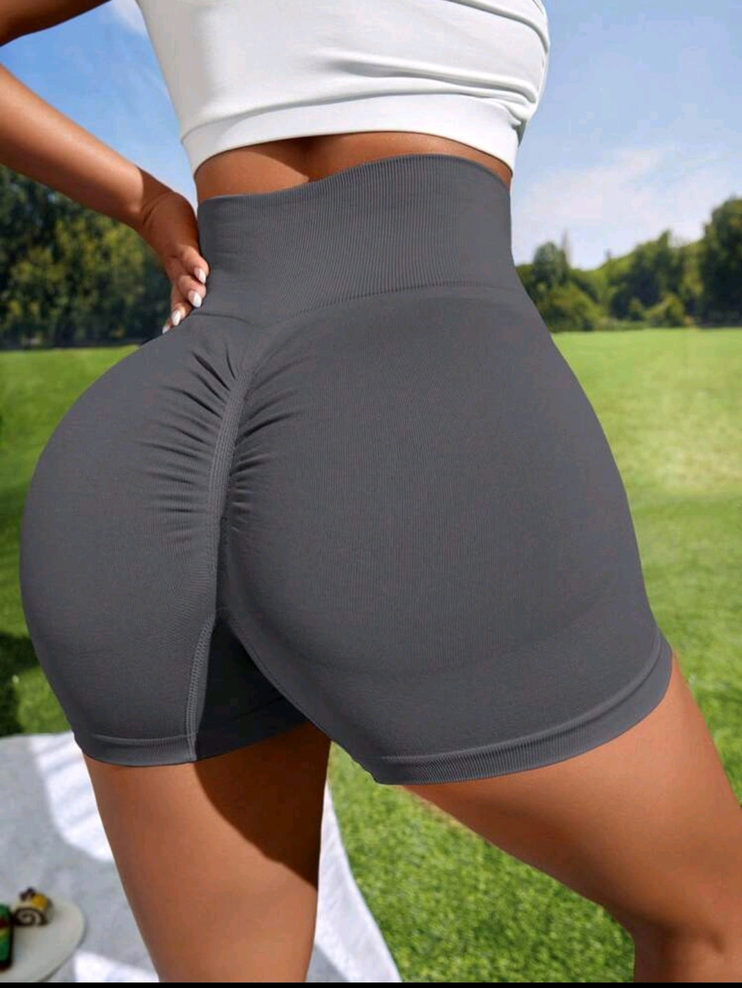 SHORT AMIRA