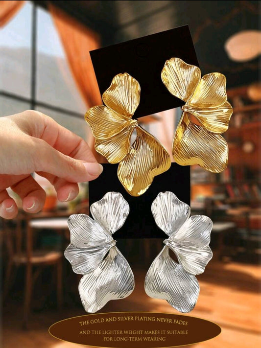 ARETES MEDIA FLOR